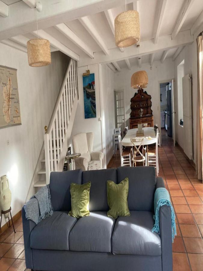 Le Chai Maison De Charme Pour Tribu Joyeuse Le Château-dʼOléron Εξωτερικό φωτογραφία