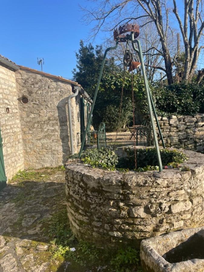 Le Chai Maison De Charme Pour Tribu Joyeuse Le Château-dʼOléron Εξωτερικό φωτογραφία